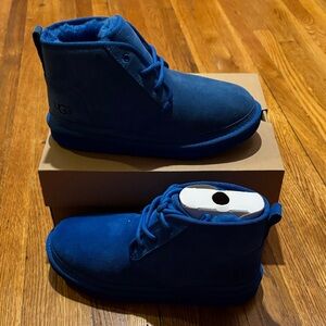 UGG K Neumel II Blue Kids US 4 WD